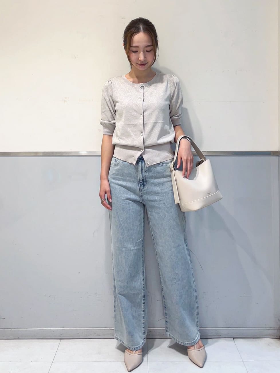 ミーさんの「index｜《丈が選べる》デニムバギーパンツ【洗濯機洗い可】」を使ったコーディネート