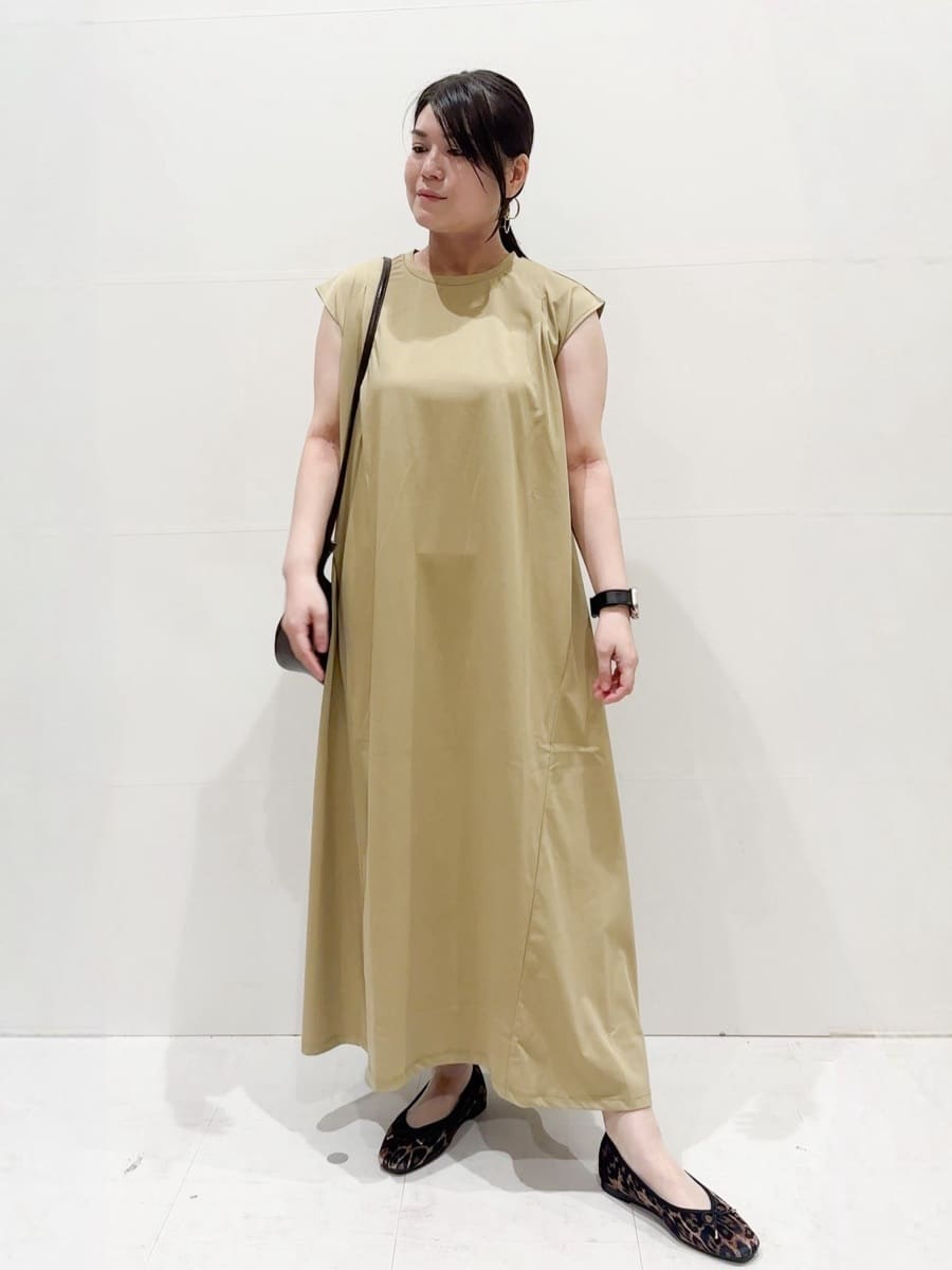 Minさんの「OPAQUE.CLIP｜ヴィンテージサテンセーラーカラーブラウス【洗濯機洗い可】」を使ったコーディネート