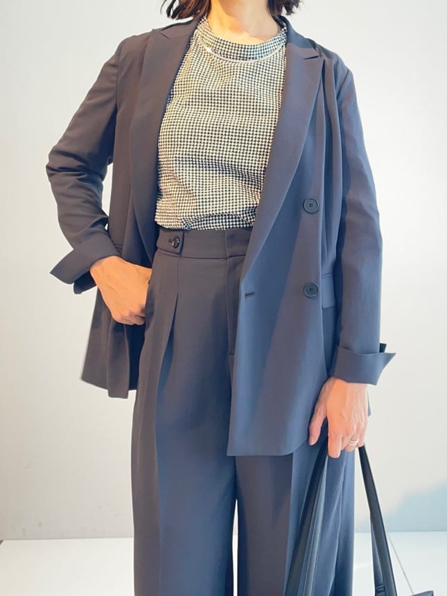 murayamaさんの「INDIVI｜【軽く羽織れる！】ダブルジャケット」を使ったコーディネート