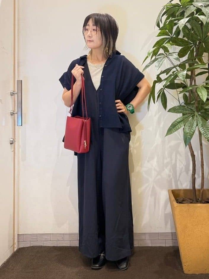 misakiさんの「SHOO･LA･RUE｜【前後2WAY/洗える】さらっと着られるサロペット」を使ったコーディネート