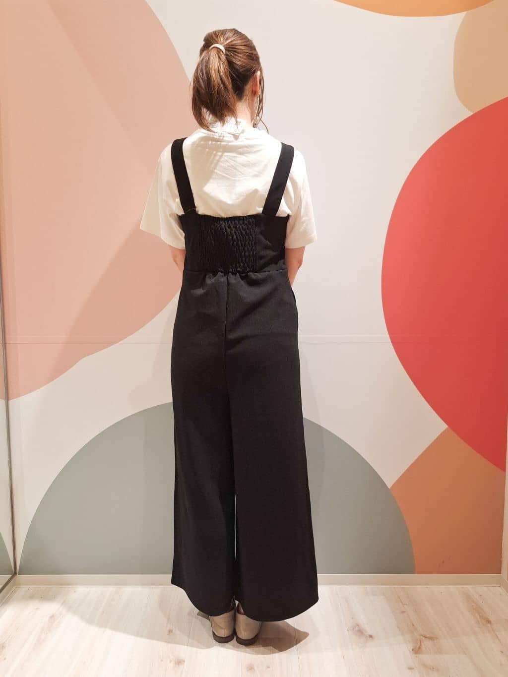 次女さんの「SHOO･LA･RUE｜【S-LL/ひんやり/UV】選べる6柄でそれぞれ欲しくなる プリントTシャツ」を使ったコーディネート