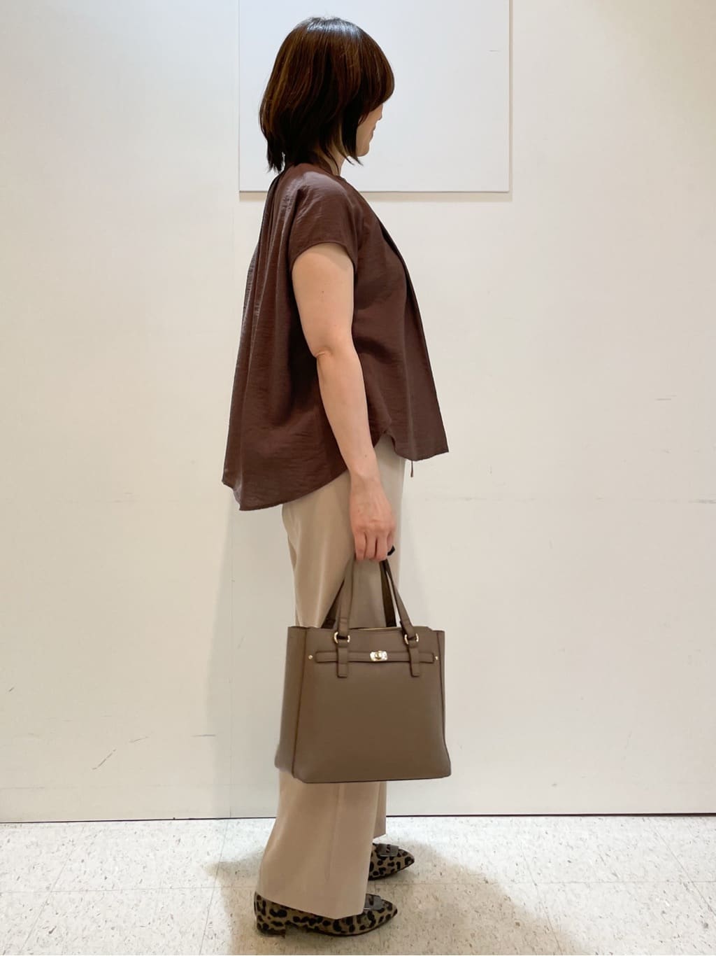 めいさんの「Reflect｜【二の腕さりげなくカバー】バンドカラーブラウス」を使ったコーディネート