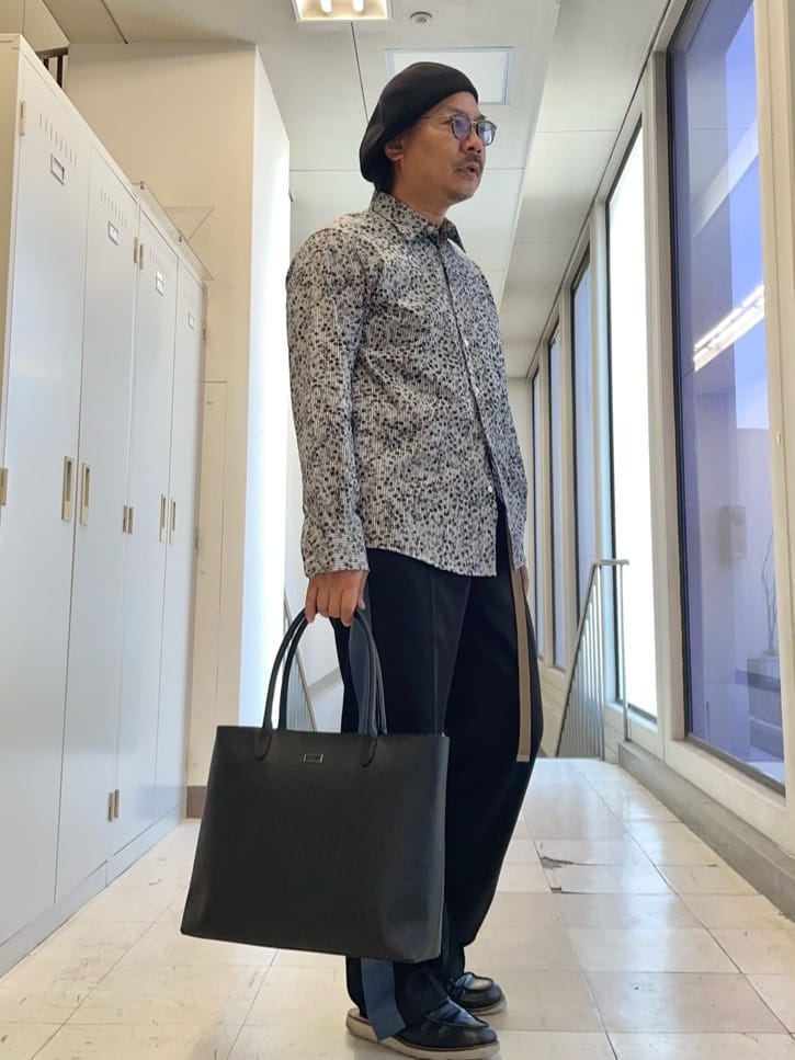 MAKOTO AIさんの「TAKEO KIKUCHI｜ストライプ小花 長袖シャツ」を使ったコーディネート