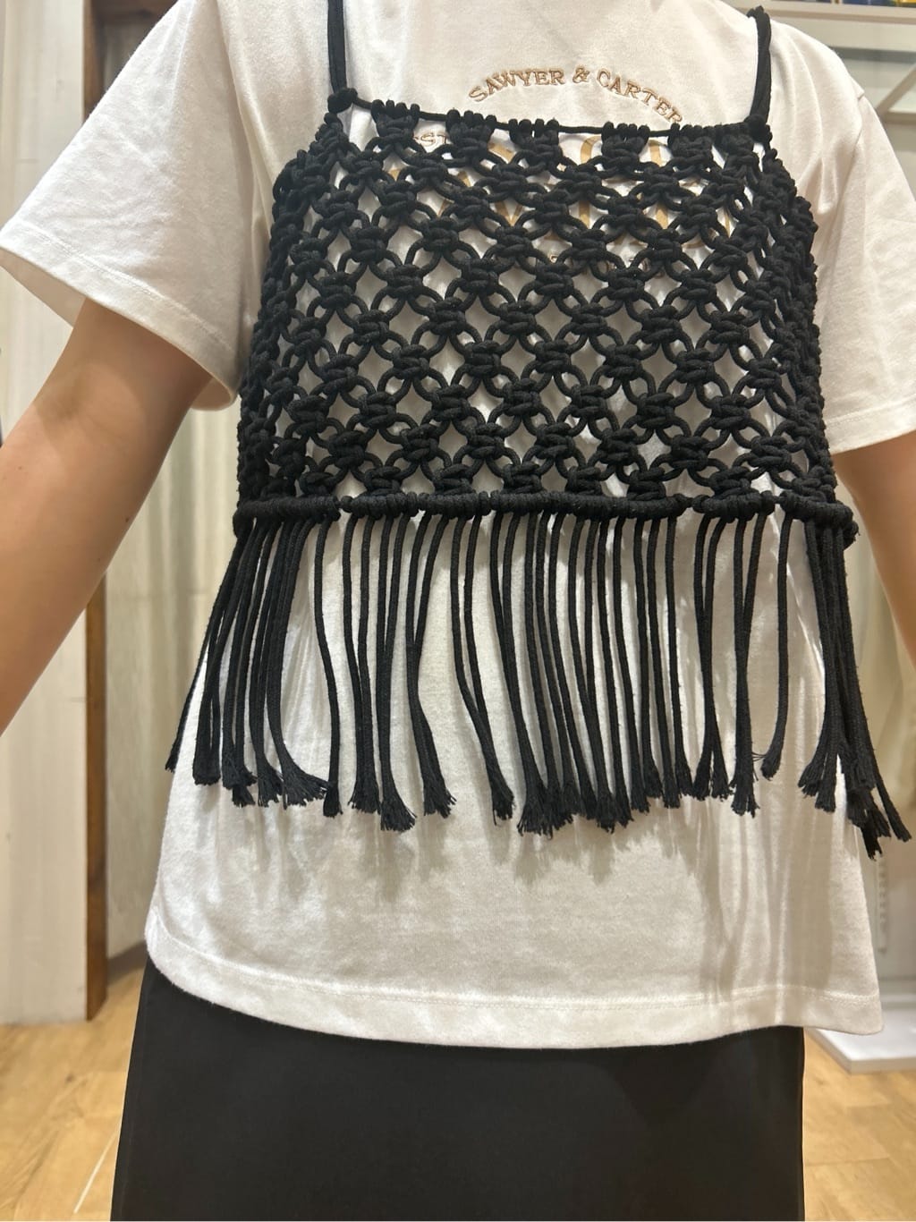 ga_riさんの「THE SHOP TK｜カレッジ＆フォトプリントTシャツ【洗濯機OK】」を使ったコーディネート