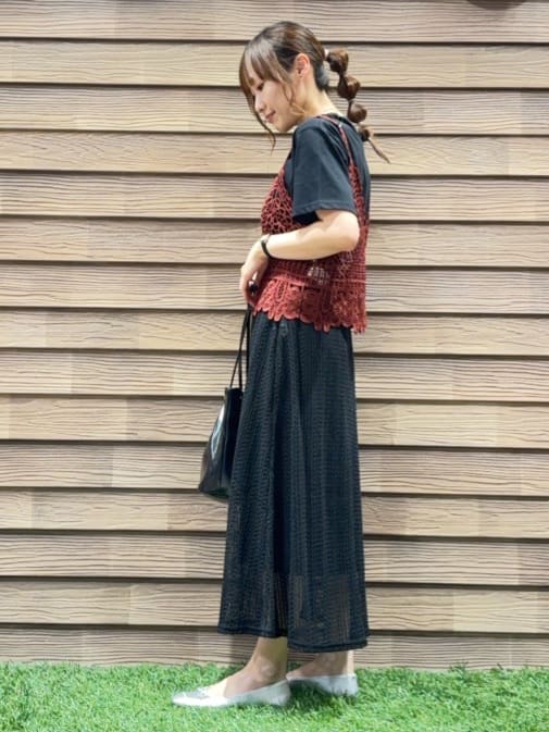 himiさんの「SHOO･LA･RUE｜【2WAY】裏地を外してレイヤードにも! レース調スカート」を使ったコーディネート