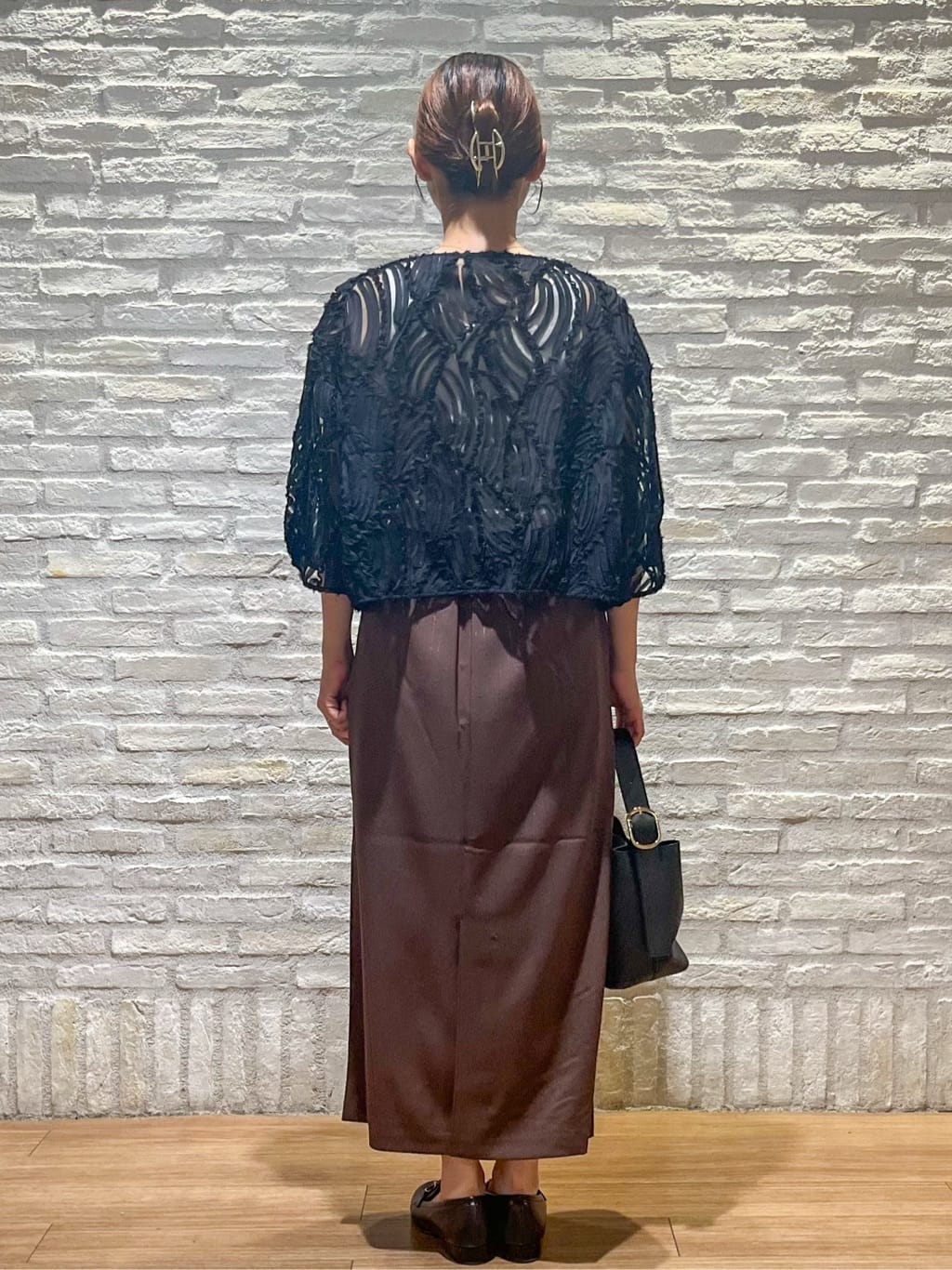 さくらさんの「OPAQUE.CLIP｜シアー刺繍レース前開きブラウス【洗濯機洗い可】」を使ったコーディネート