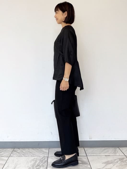 nekoさんの「Reflect｜【すっきり見え！長め丈】ペプラムデザインシアーブラウス」を使ったコーディネート