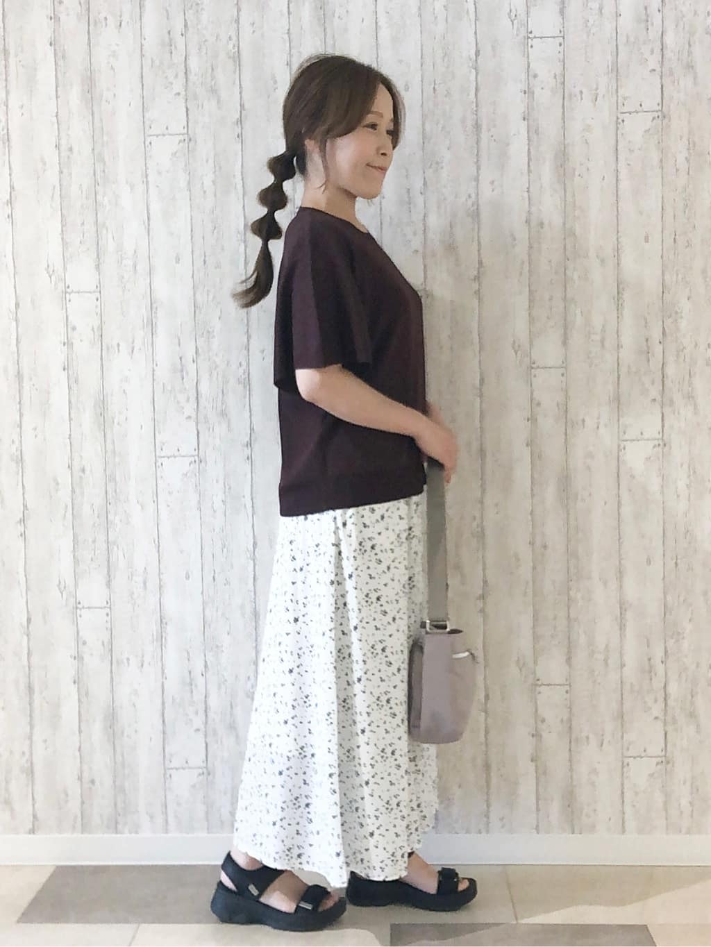 オリえもんさんの「SHOO･LA･RUE｜【S-LL】二の腕はカバーして魅せる フレアスリーブニット」を使ったコーディネート