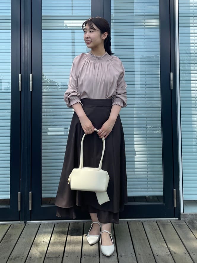abeさんの「Couture brooch｜【マシンウォッシャブル・美シルエット】裾シアーフレアスカート」を使ったコーディネート