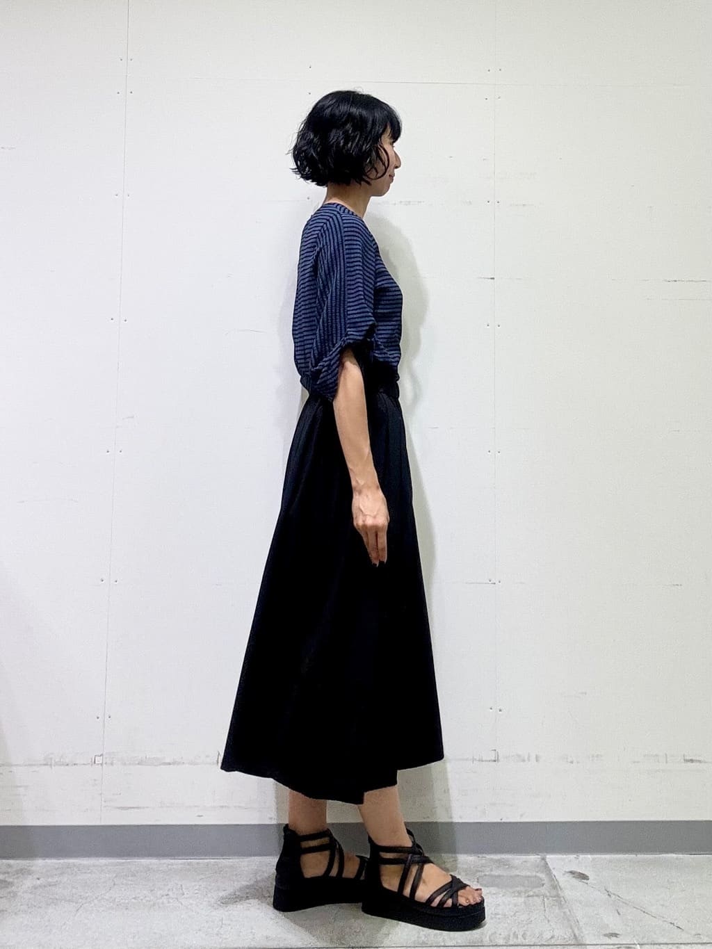 naoさんの「INDIVI｜【UVケア／吸汗速乾】凹凸素材ねじり袖トップス」を使ったコーディネート