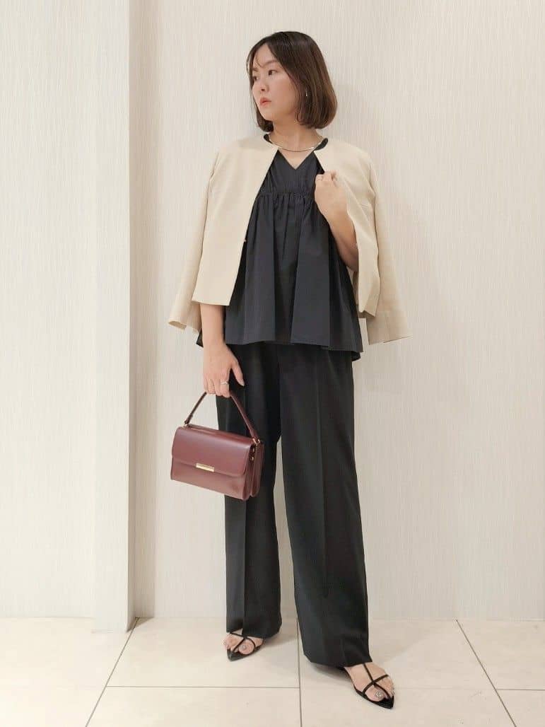 naokoさんの「UNTITLED｜【短丈/日本製】カラミ風メッシュ ノーカラージャケット」を使ったコーディネート