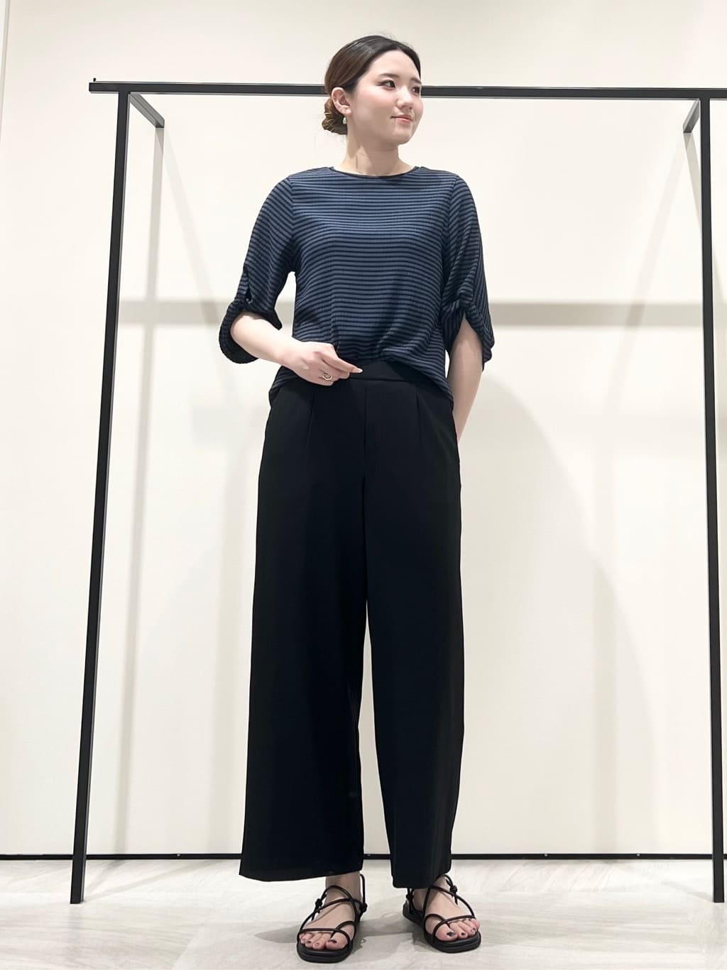 T.Kさんの「INDIVI｜【UVケア／吸汗速乾】凹凸素材ねじり袖トップス」を使ったコーディネート