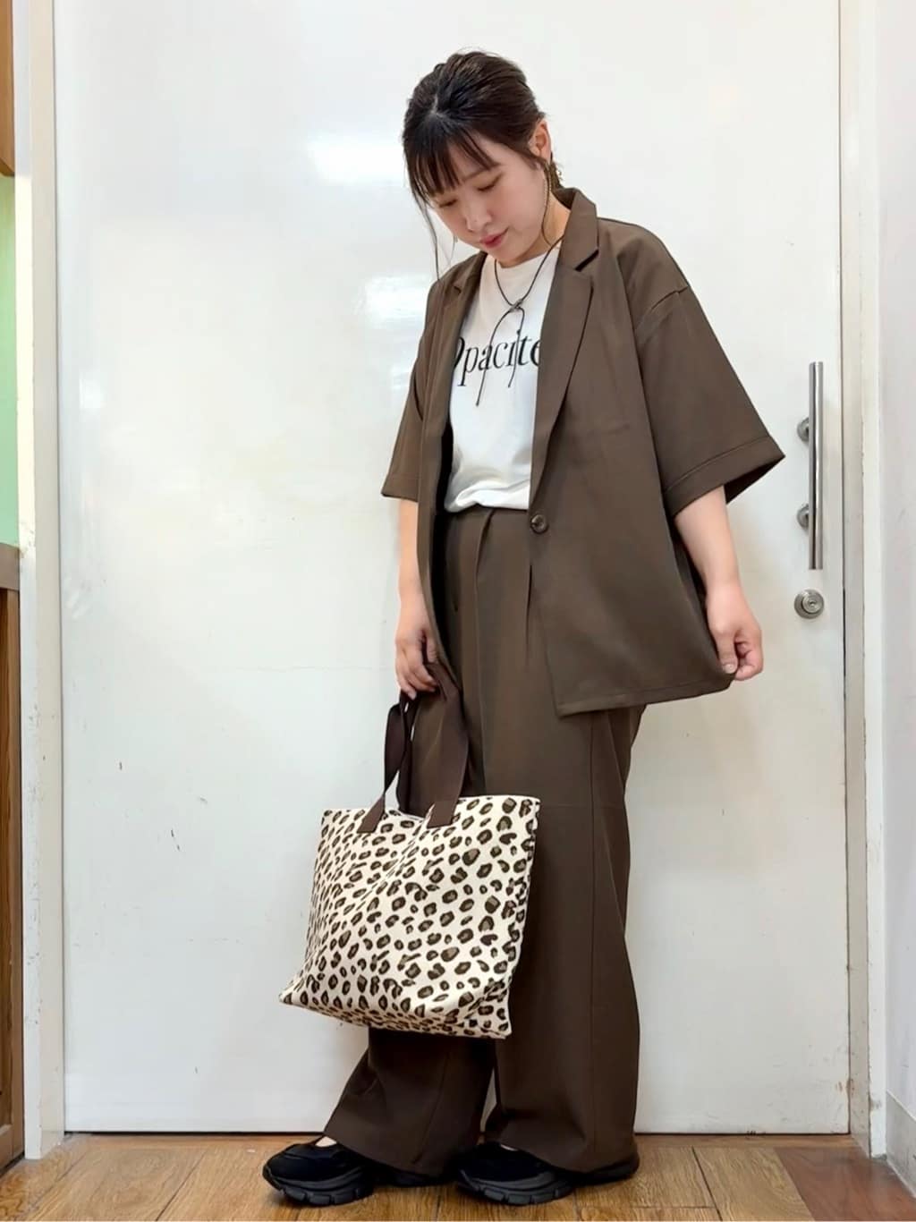 だいわさんの「SHOO･LA･RUE｜【S-LL/ひんやり/UV】選べる6柄でそれぞれ欲しくなる プリントTシャツ」を使ったコーディネート