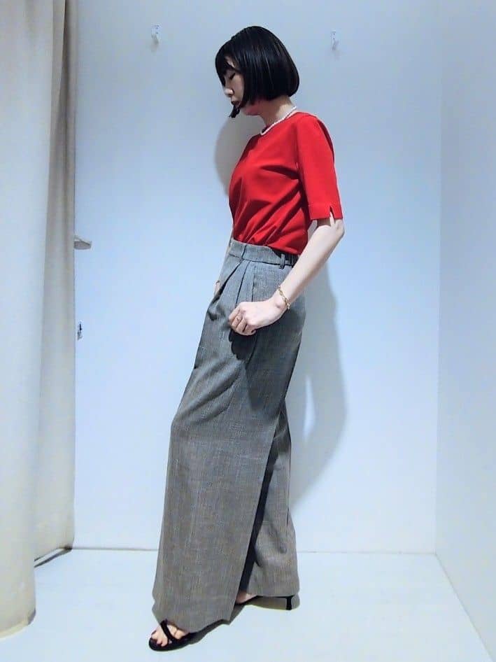 suzuさんの「UNTITLED｜【アンサンブル可/薄手】ベーシッククルーネックカーディガン」を使ったコーディネート