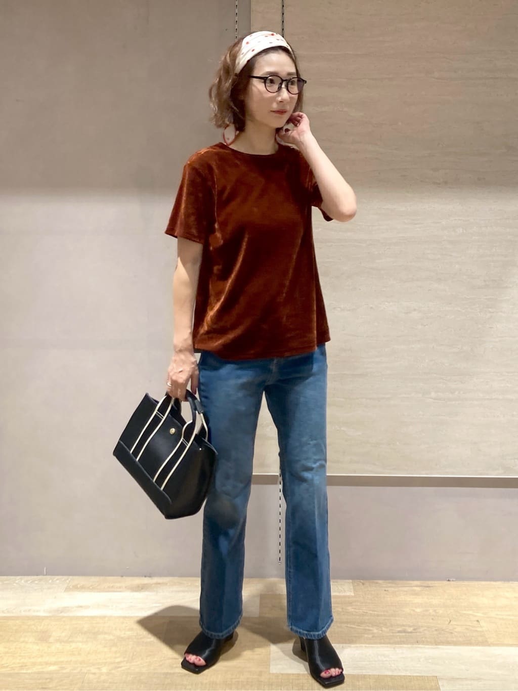 たけねぇさんの「OPAQUE.CLIP｜フロッキーチュールTシャツ【洗濯機洗い可】」を使ったコーディネート