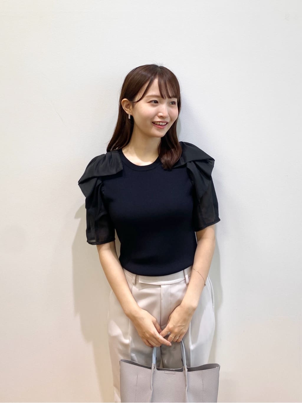 みさかさんの「index｜リボンスリーブドッキングニット【洗濯機洗い可／抗ピル】」を使ったコーディネート