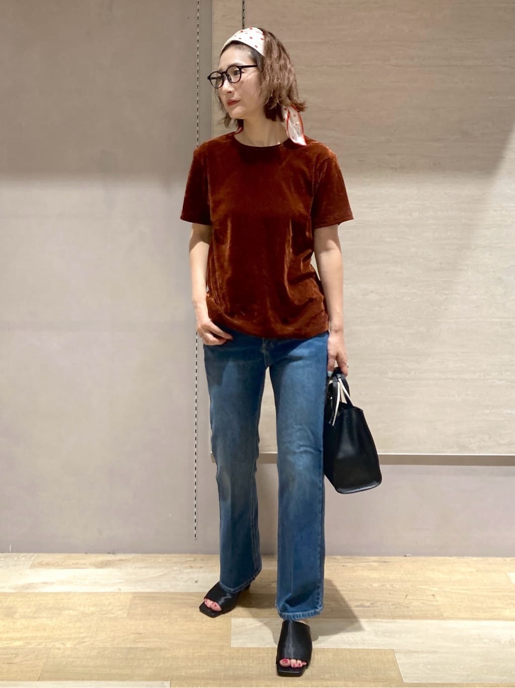 たけねぇさんの「OPAQUE.CLIP｜フロッキーチュールTシャツ【洗濯機洗い可】」を使ったコーディネート