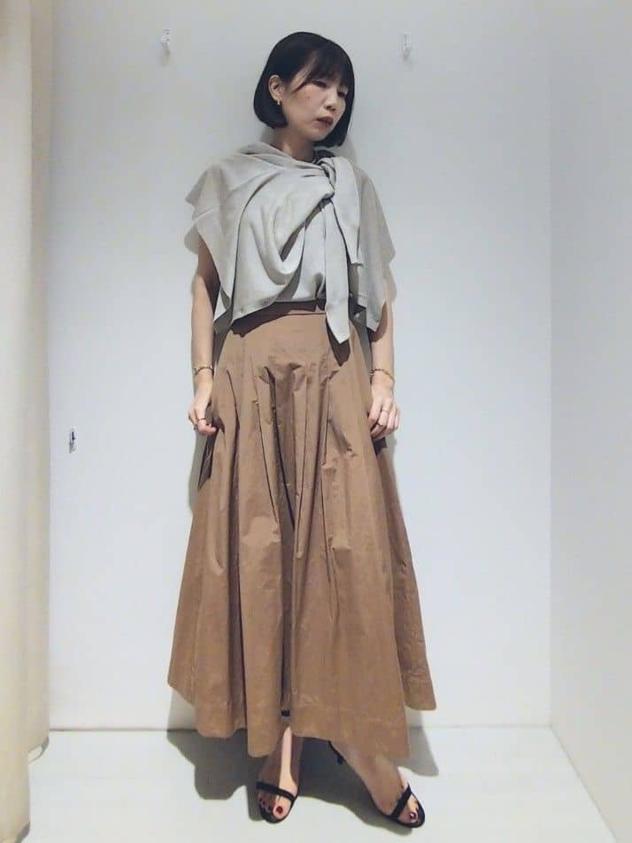 suzuさんの「UNTITLED｜【前後2WAY/アンサンブル可/ゆったり】シアーカーディガン」を使ったコーディネート