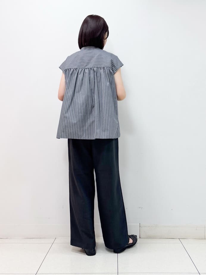 nakajoさんの「Dessin｜【洗える】ストライプ柄ギャザーブラウス」を使ったコーディネート