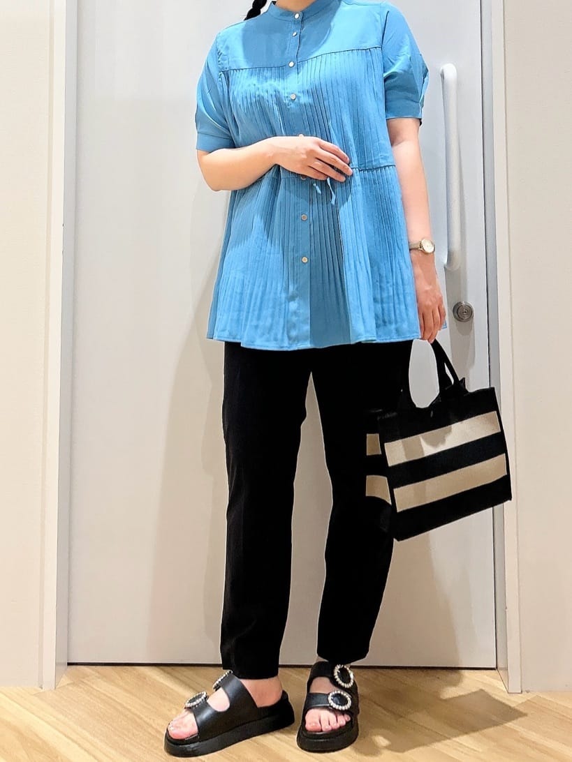 みいさんの「grove｜【体型カバー】ラフに着たい　ティアードプリーツブラウス」を使ったコーディネート