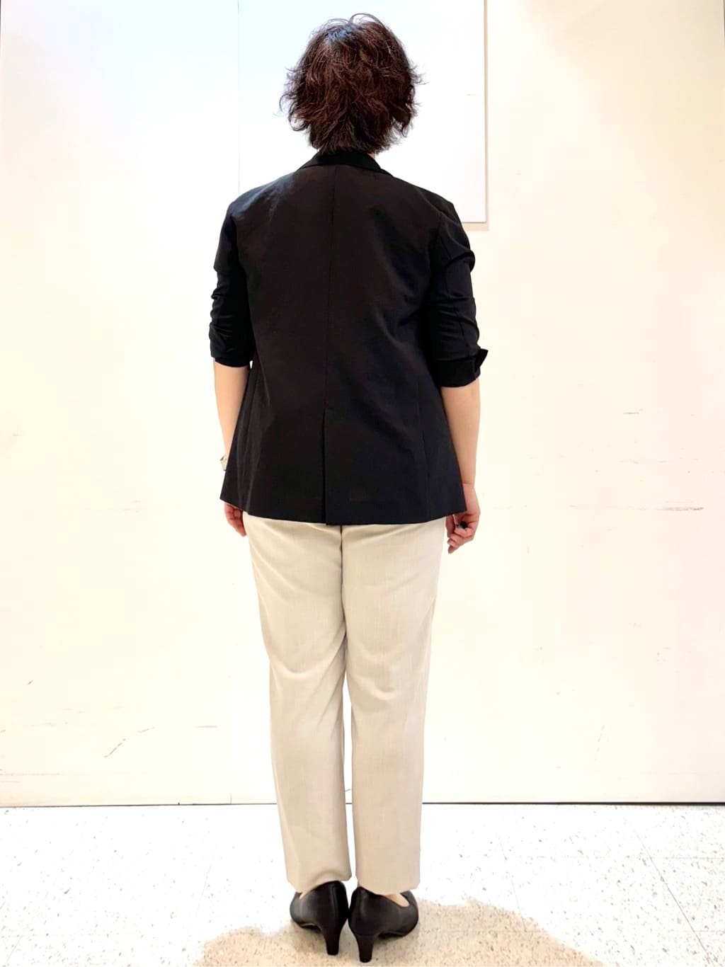 ヤスコさんの「Reflect｜【二の腕さりげなくカバー】バンドカラーブラウス」を使ったコーディネート