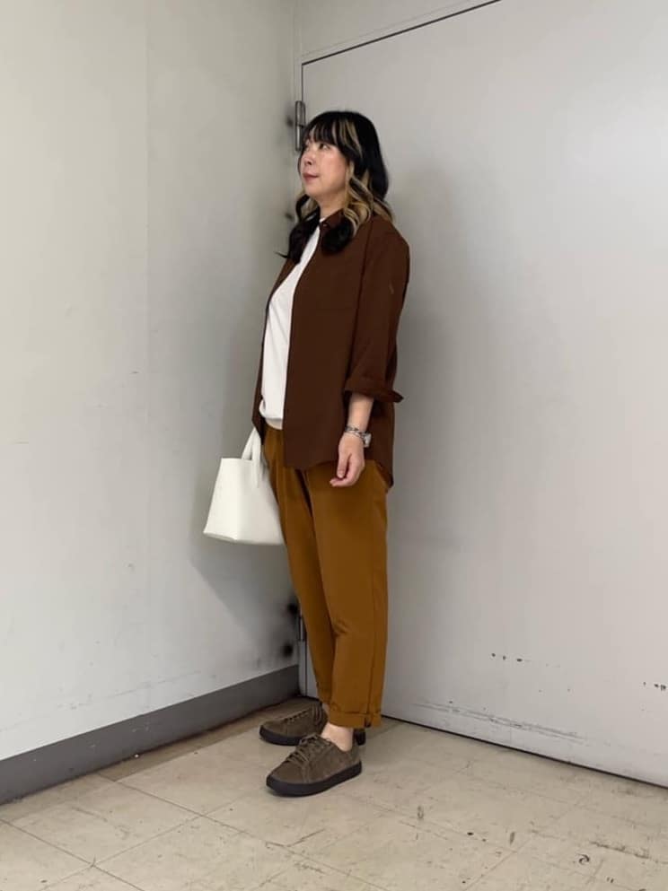 iwさんの「TAKEO KIKUCHI｜【COOL CITY WEAR】DotAir（R）サッカー シャツ」を使ったコーディネート