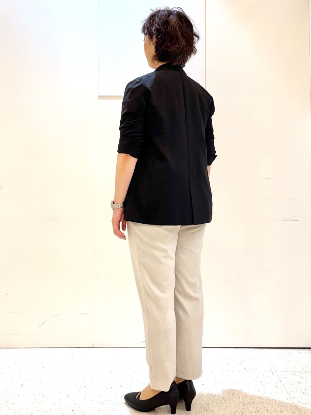 ヤスコさんの「Reflect｜【二の腕さりげなくカバー】バンドカラーブラウス」を使ったコーディネート