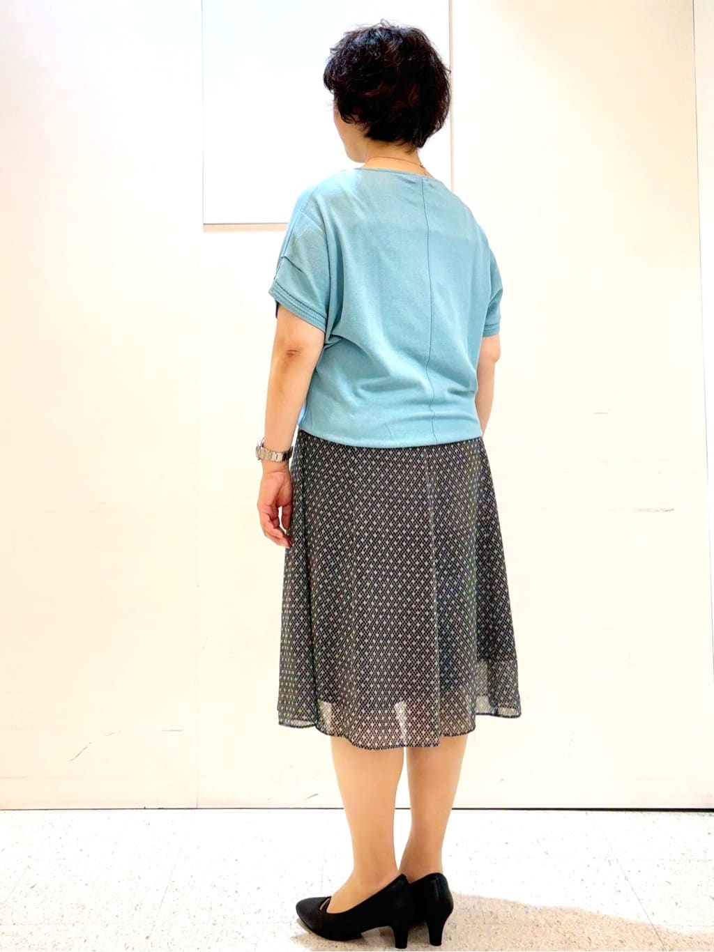ヤスコさんの「Reflect｜【選べる7色◎／手洗い可／二の腕カバー】半袖ニット」を使ったコーディネート