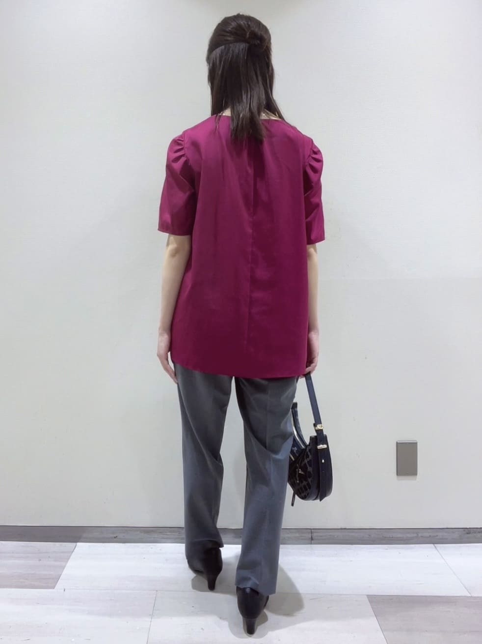 yukaさんの「Reflect｜【すっきり見え！長め丈】ピンタックデザインチュニックブラウス」を使ったコーディネート