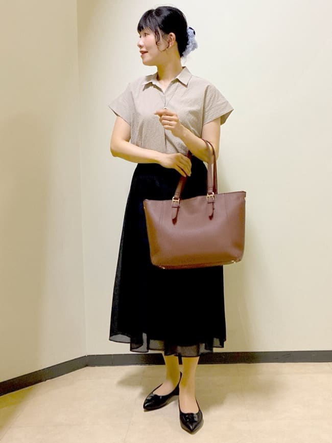  beni_gingerさんの「Reflect｜【二の腕さりげなくカバー】シャツ衿オフボディブラウス」を使ったコーディネート