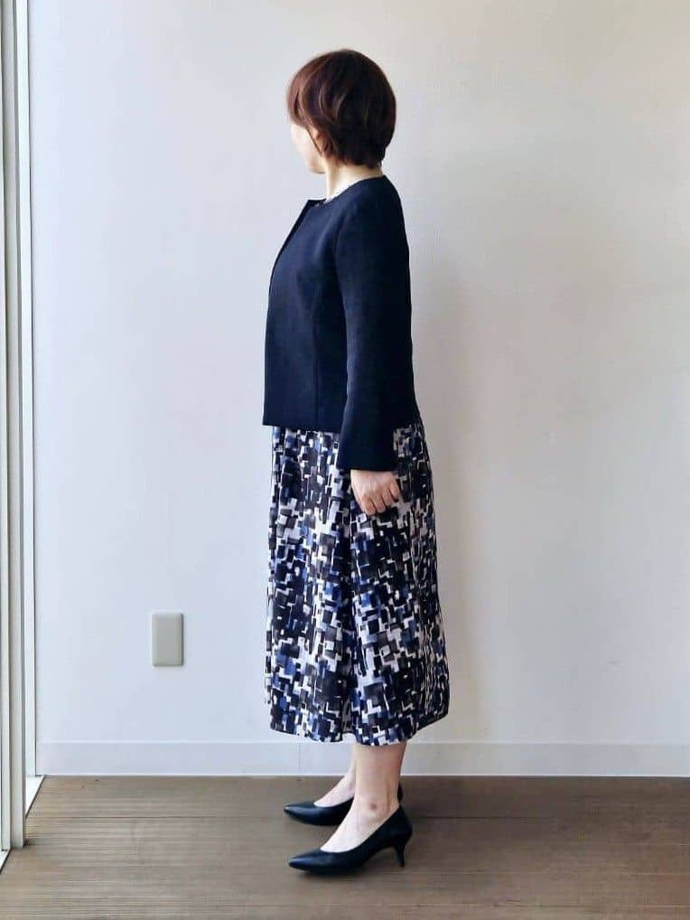 やじまさんの「UNTITLED｜【短丈/日本製】カラミ風メッシュ ノーカラージャケット」を使ったコーディネート