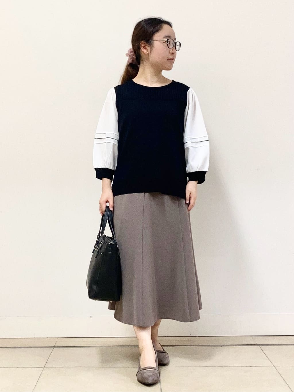 tomominさんの「Reflect｜【WEB先行カラーあり／手洗い可】ジョーゼットスリーブ&times;ニット」を使ったコーディネート