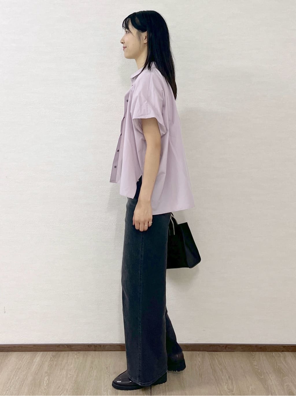 sachikoさんの「OPAQUE.CLIP｜《andGIRL掲載》リラクシーシャツ【洗濯機洗い可】」を使ったコーディネート