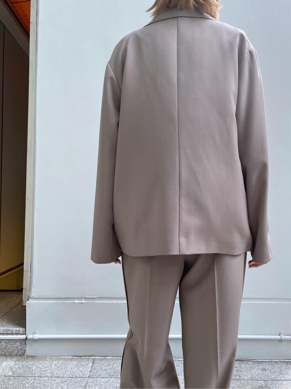 Harukaさんの「INDIVI｜Comfy SET UP｜イージーストレートワイドパンツ【セットアップ対応／通勤/カセット服】」を使ったコーディネート
