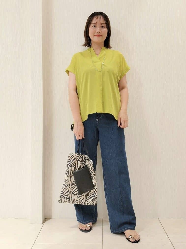 naokoさんの「UNTITLED｜【洗える/スキッパー】フレンチスリーブシアーブラウス」を使ったコーディネート