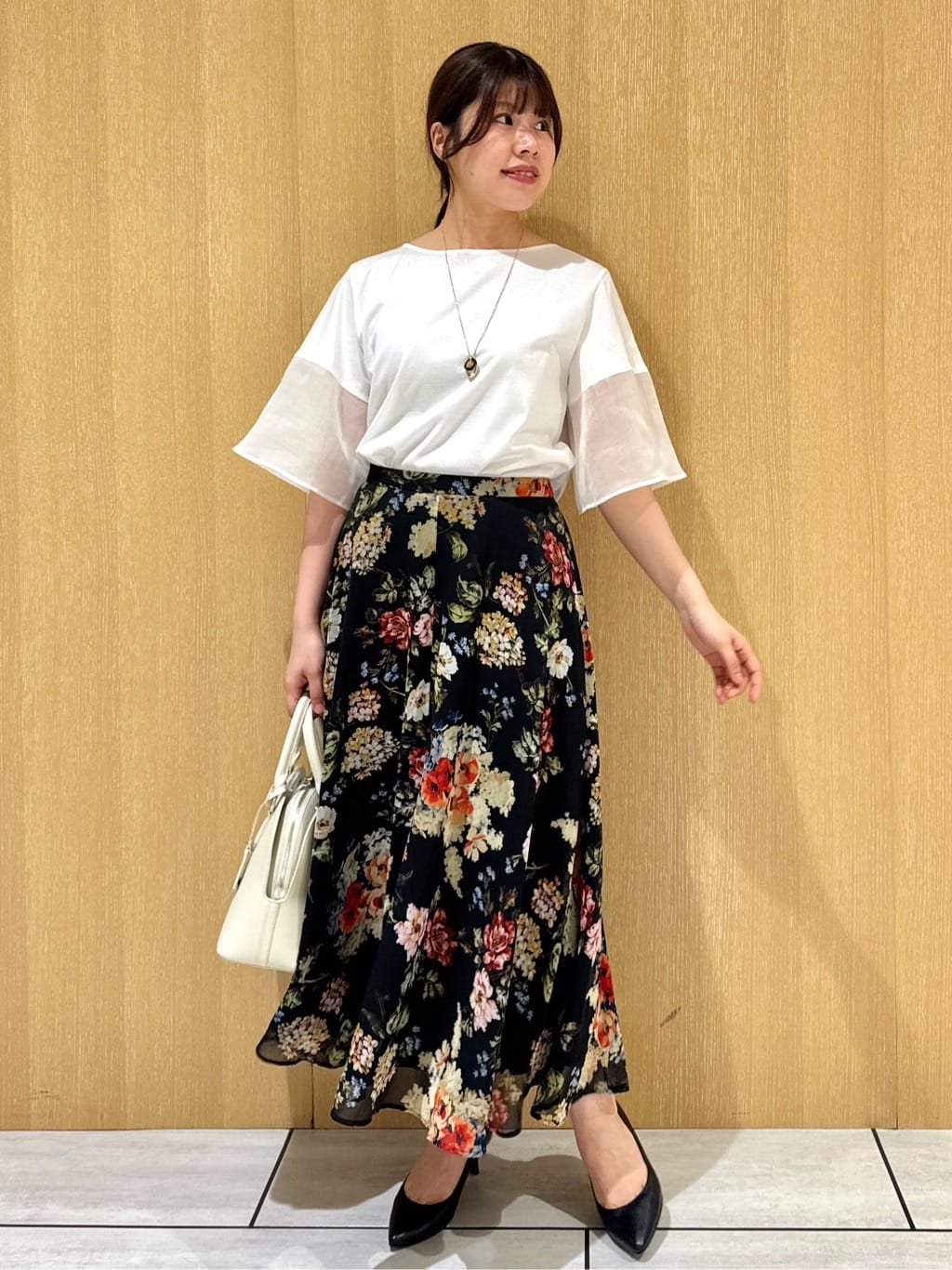 nanaさんの「UNTITLED｜【洗える/五分袖】シアースリーブ プルオーバー」を使ったコーディネート