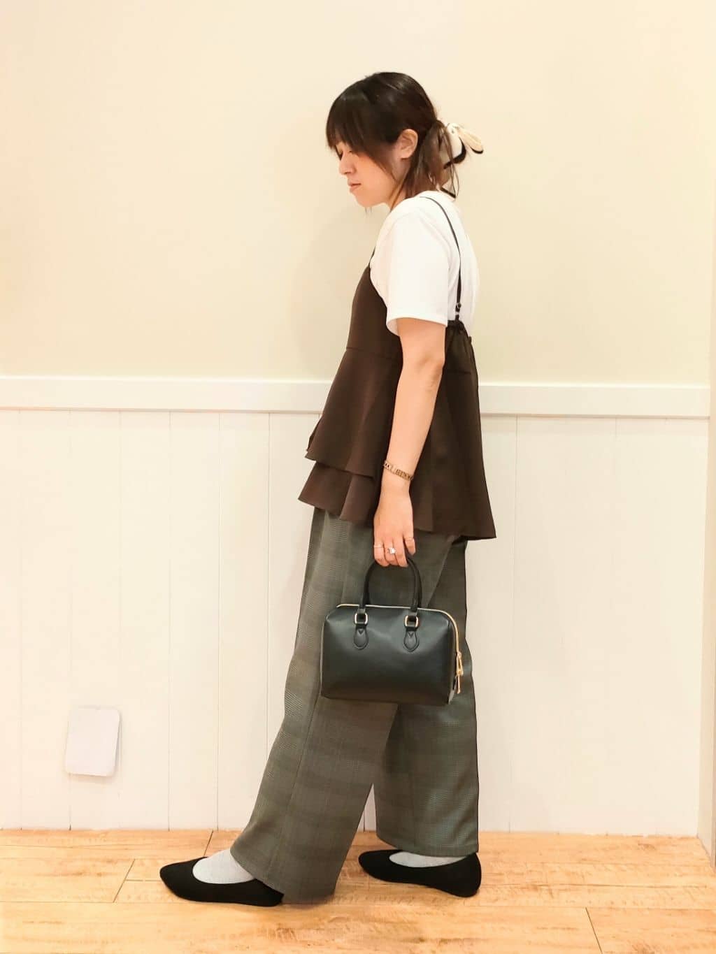 NMさんの「SHOO･LA･RUE｜【S-LL/セットアップ可/ひんやり】女性らしさ溢れる ティアードキャミソール」を使ったコーディネート