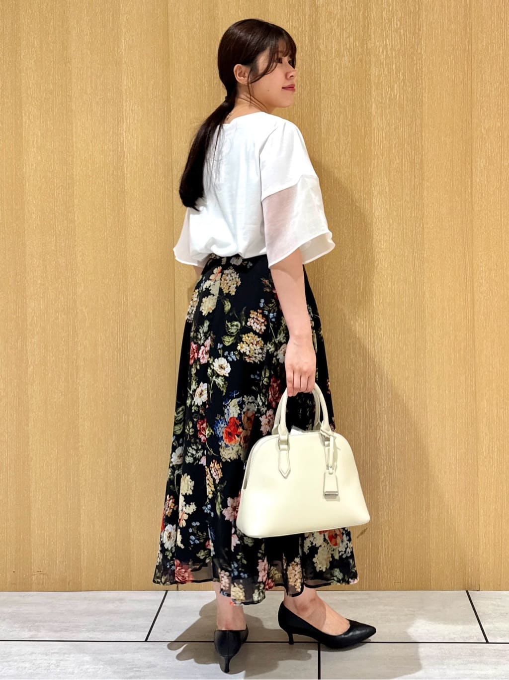 nanaさんの「UNTITLED｜【洗える/五分袖】シアースリーブ プルオーバー」を使ったコーディネート