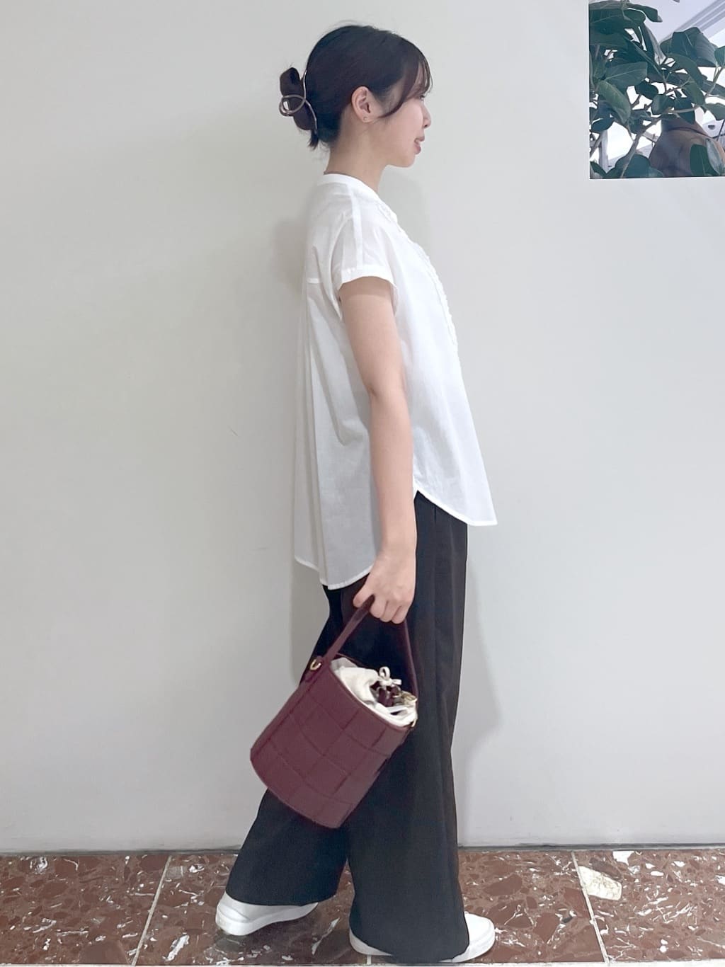 Makinoさんの「Dessin｜【洗える】スタンドカラーフリルブラウス」を使ったコーディネート