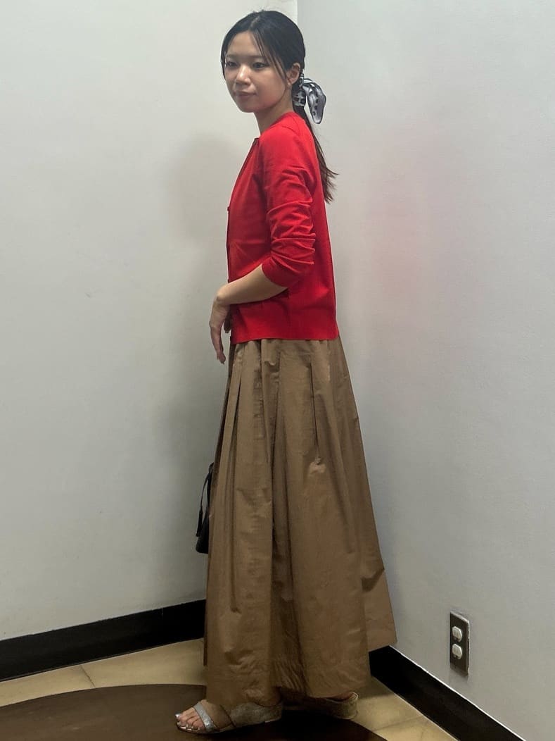マリナさんの「UNTITLED｜【アンサンブル可/薄手】ベーシッククルーネックカーディガン」を使ったコーディネート