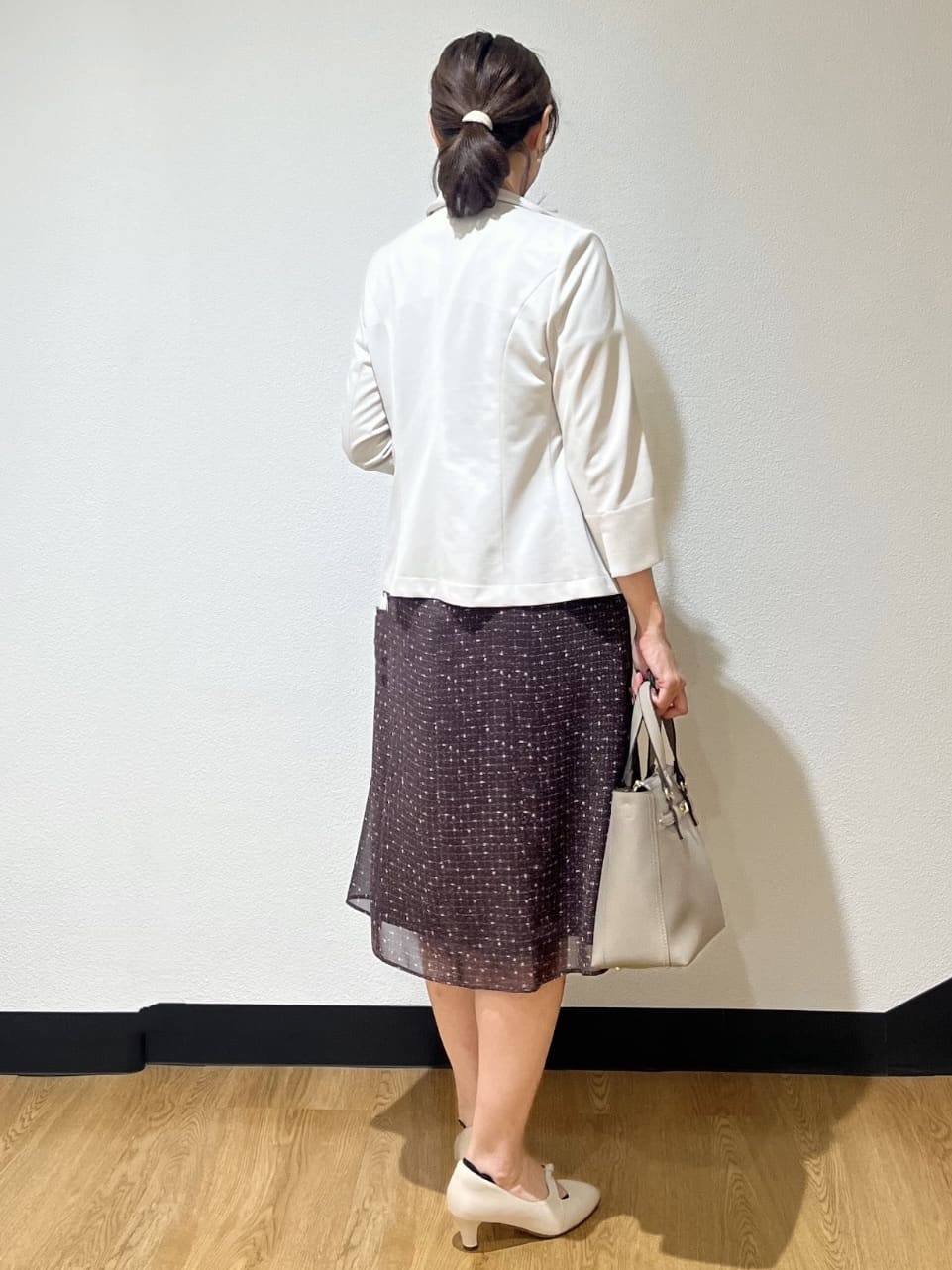 ayaさんの「Reflect｜【WEB先行カラーあり／マシンウォッシュ可／ナローベルト付き】オフボディツイードチェックワンピース」を使ったコーディネート