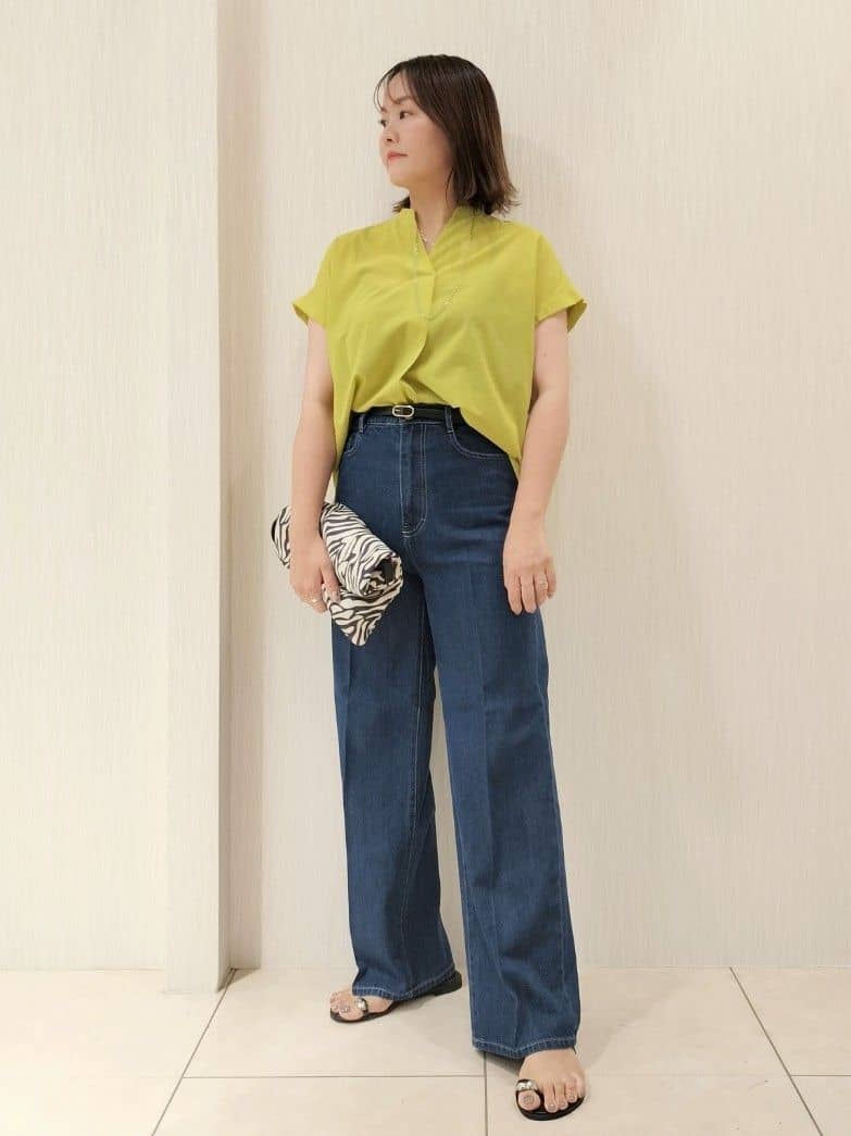 naokoさんの「UNTITLED｜【洗える/スキッパー】フレンチスリーブシアーブラウス」を使ったコーディネート