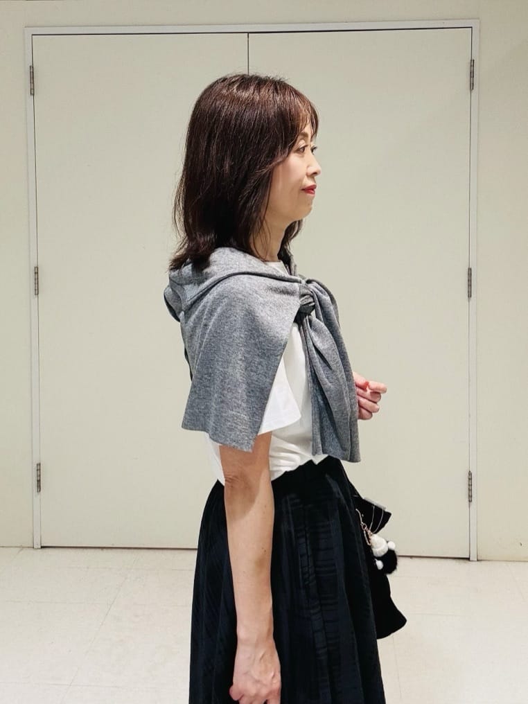 makiさんの「UNTITLED｜【前後2WAY/アンサンブル可/ゆったり】シアーカーディガン」を使ったコーディネート