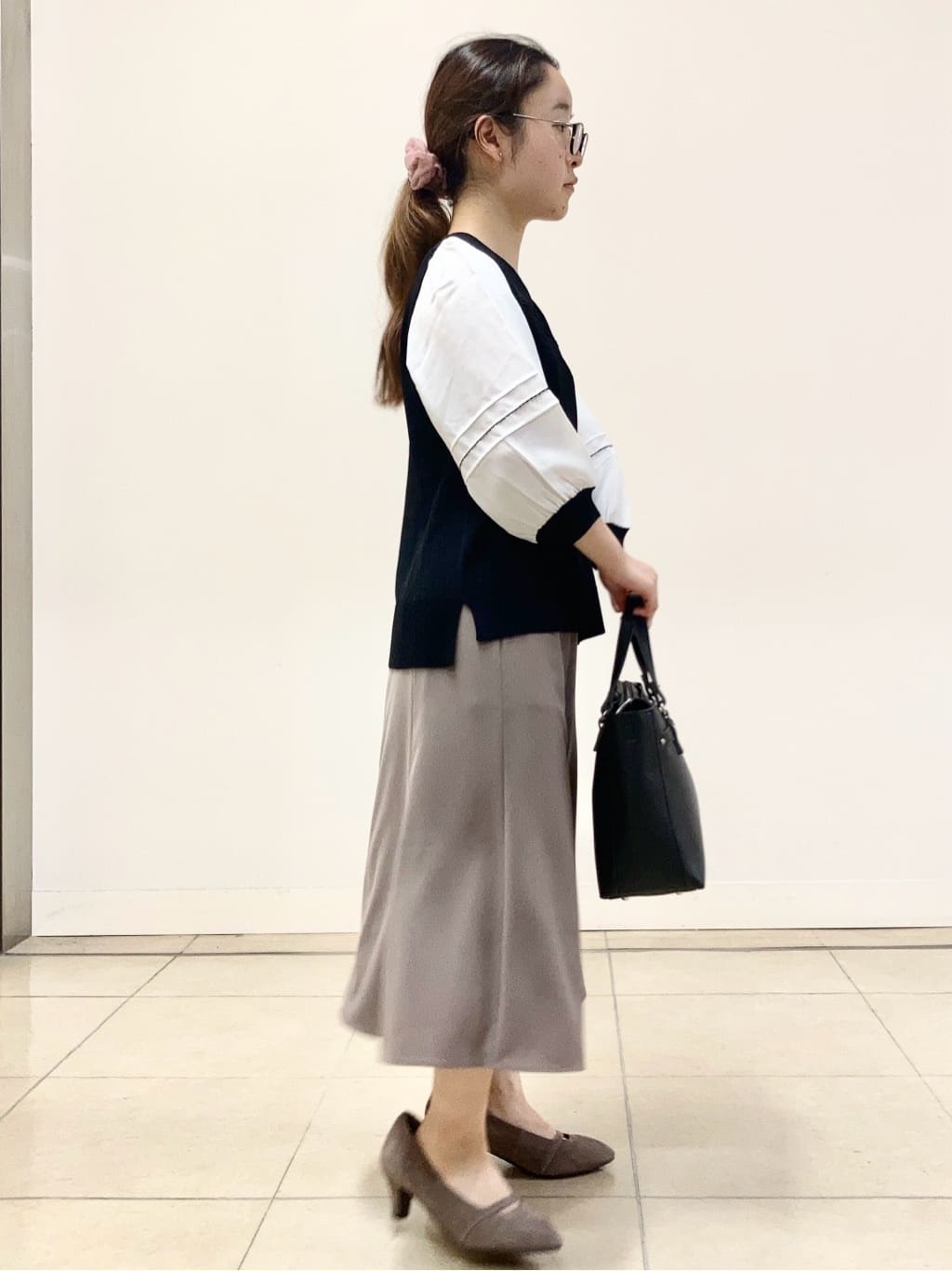 tomominさんの「Reflect｜【WEB先行カラーあり／手洗い可】ジョーゼットスリーブ&times;ニット」を使ったコーディネート