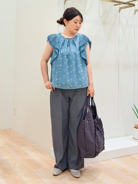 ふるさんの「grove｜【人間工学】中仕切りバイカラー2WAYトート」を使ったコーディネート