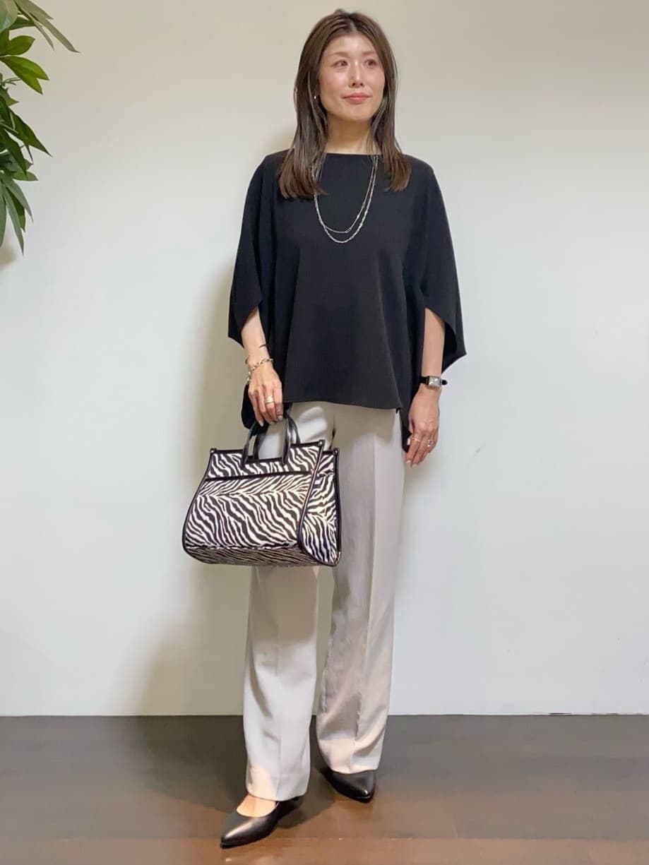 tomoさんの「UNTITLED｜【古畑星夏さん着用/選べる3柄】ジャカードミディアムトート」を使ったコーディネート