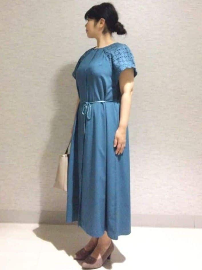 sakoさんの「Reflect｜カットワークレーススリーブワンピース」を使ったコーディネート