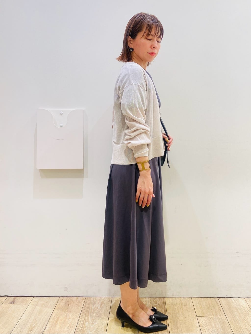YUKOさんの「index｜《5色展開》コンパクトショートカーディガン【洗濯機洗い可】」を使ったコーディネート