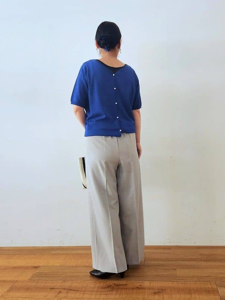 くまさんの「SHOO･LA･RUE｜【洗える/S-LL/前後2WAY】きれい見え 刺繍ニットカーディガン」を使ったコーディネート