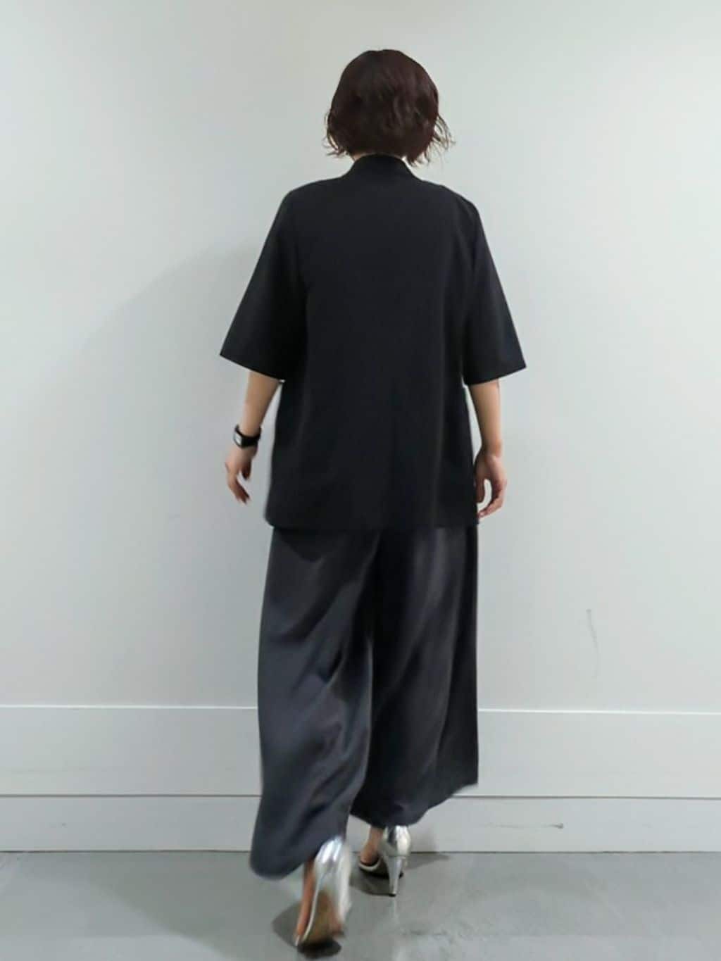 ミズタさんの「UNTITLED｜【吸水速乾/洗える】ハーフスリーブジャケット」を使ったコーディネート
